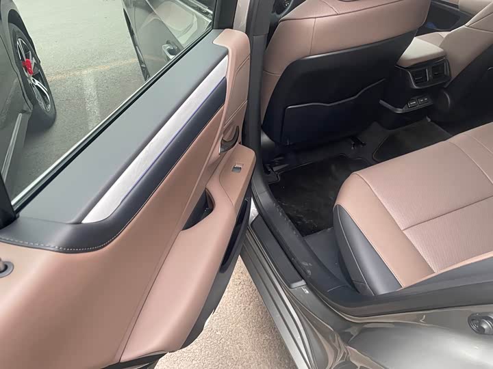 Lexus ES 2025 2025款 300h 臻享版