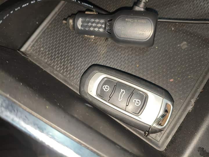 Geely Vision X3 2021 2021款 PRO 1.5L CVT尊贵型