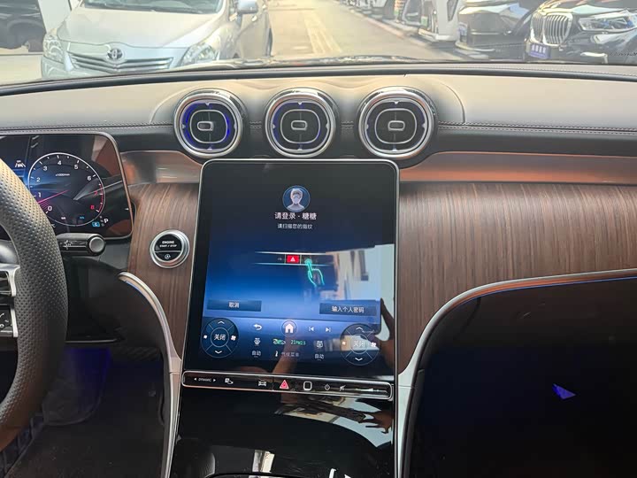 Mercedes-Benz GLC-Class 2025 2025款 GLC 300 L 4MATIC 动感型 5座