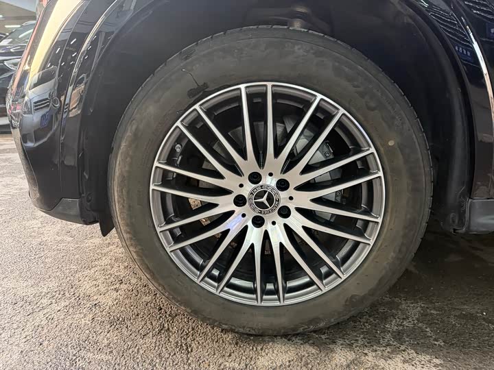 2025 Mercedes-Benz GLC-Class