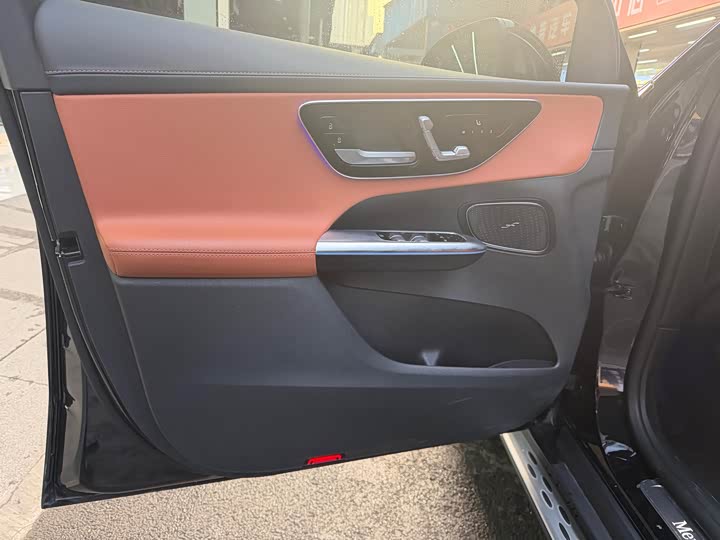 Mercedes-Benz GLC-Class 2025 2025款 GLC 300 L 4MATIC 动感型 5座