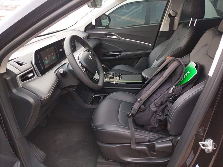 Hozon U 2023 2023款 哪吒U-Ⅱ 400 U秀版 三元锂