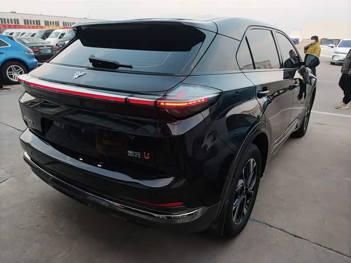 Hozon U 2023 2023款 哪吒U-Ⅱ 400 U秀版 三元锂