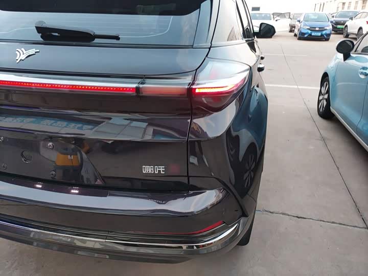 Hozon U 2023 2023款 哪吒U-Ⅱ 400 U秀版 三元锂