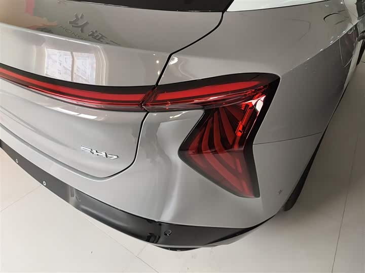 Hongqi EH7 2025 2025款 600 智选版