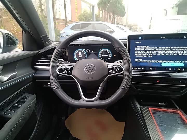 Volkswagen Passat 2025 2025款 Pro 380TSI 星空龙尊版