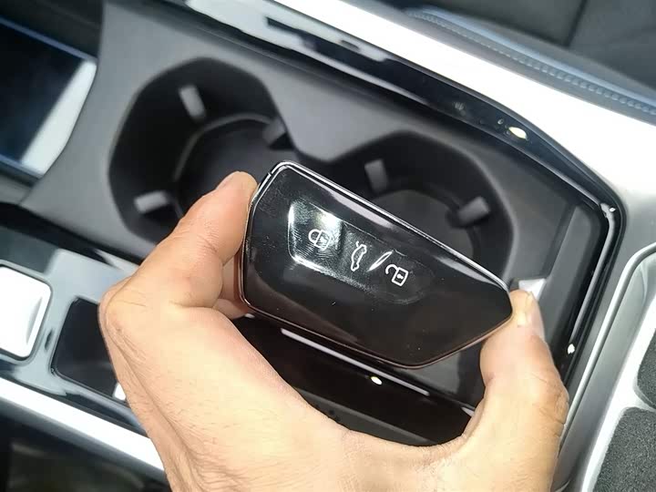 Volkswagen Passat 2025 2025款 Pro 380TSI 星空龙尊版