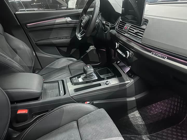 Audi Q5L Sportback 2022 2022款 40 TFSI 豪华型