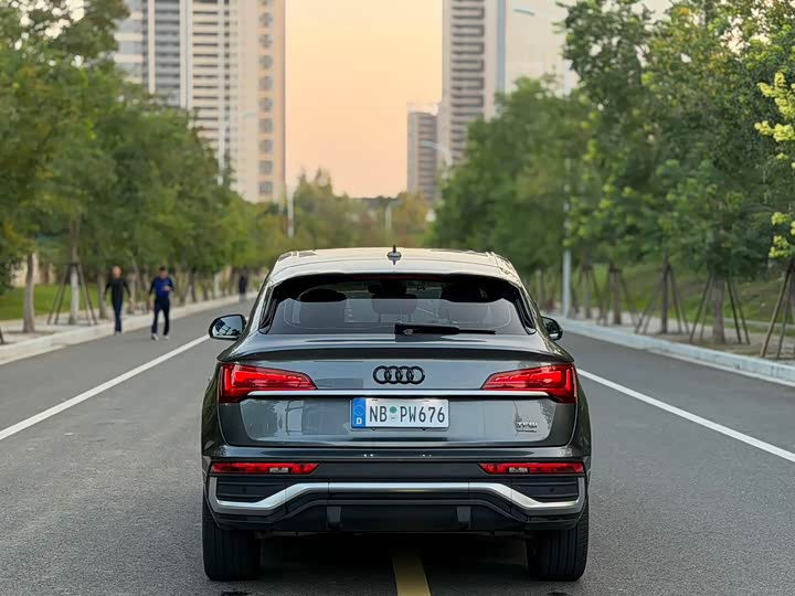 Audi Q5L Sportback 2022 2022款 40 TFSI 豪华型