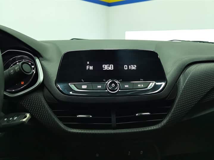 Chevrolet Onix (Cavalier) 2021 2021款 325T 自动欣悦版