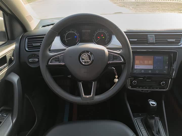 Skoda Rapid 2022 2022款 1.5L 自动舒享版