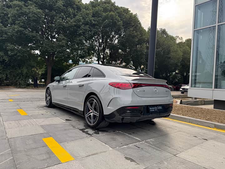 2023 Mercedes-Benz EQE AMG