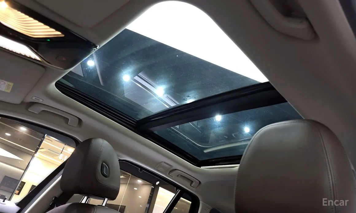 BMW 3 Series 2019 320i Touring Luxury