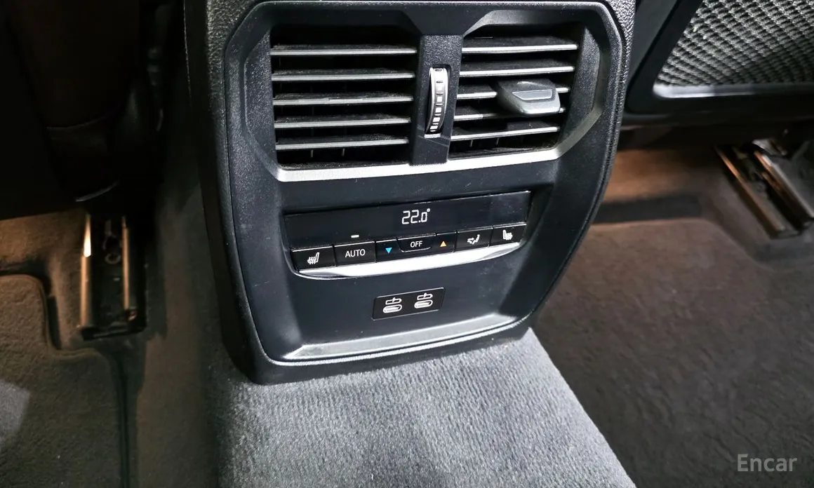 BMW 3 Series 2019 320i Touring Luxury