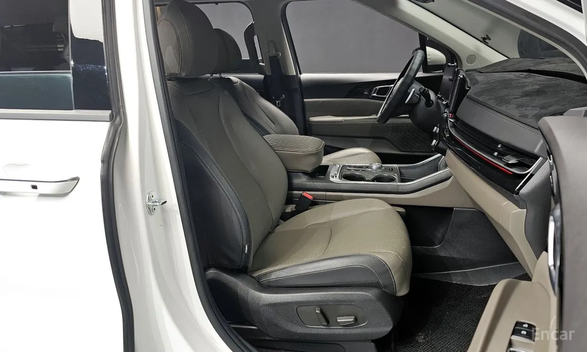 Kia Carnival 2023 9-Seater Signature