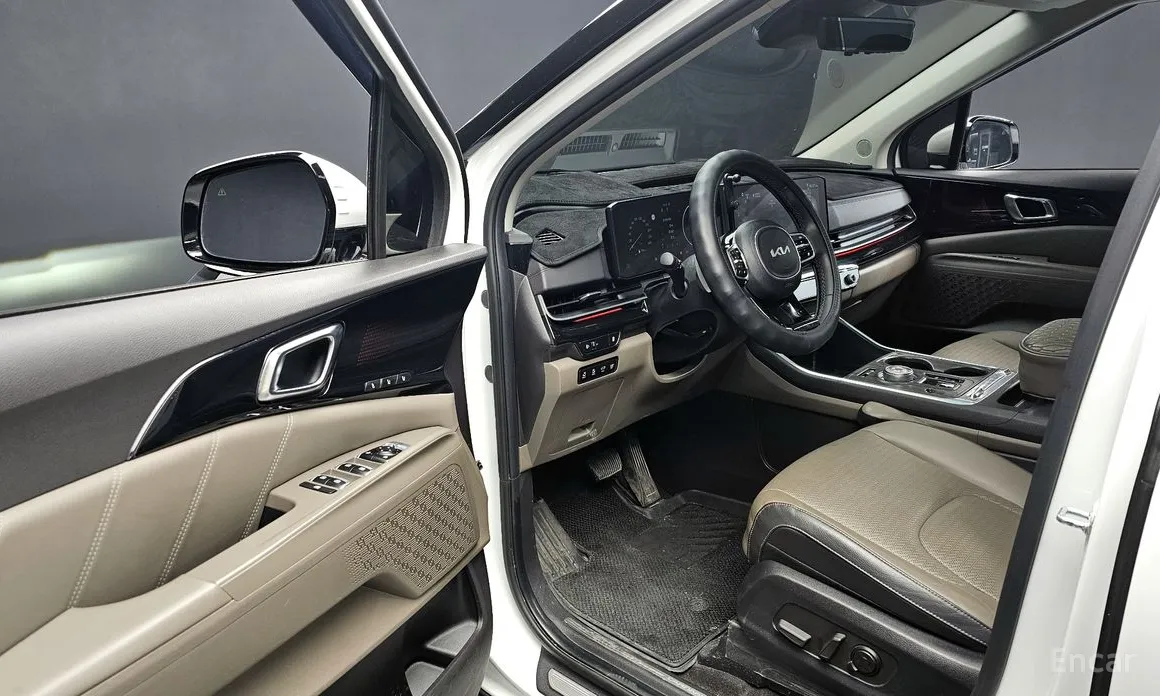 Kia Carnival 2023 9-Seater Signature