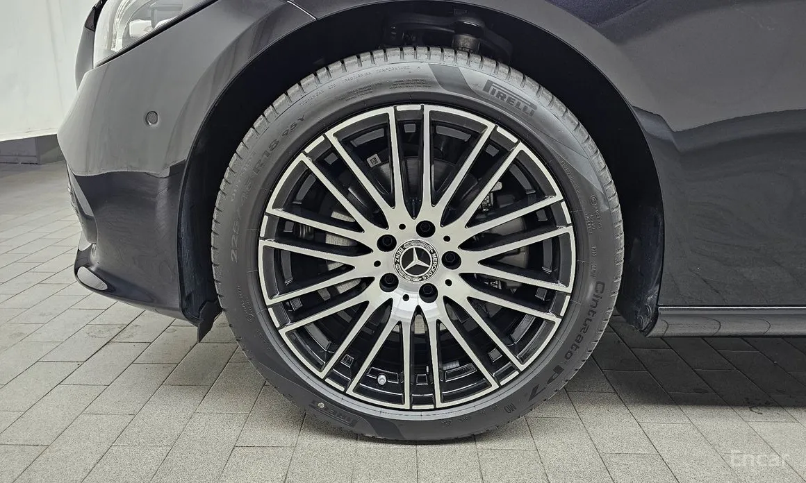Mercedes-Benz C-Class 2022 C200 Avantgarde