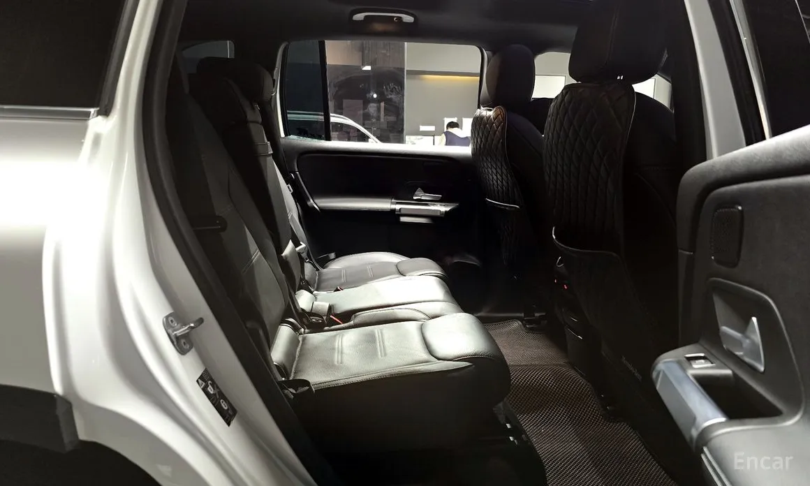 Mercedes-Benz EQB 2022 EQB300 4MATIC AMG Line