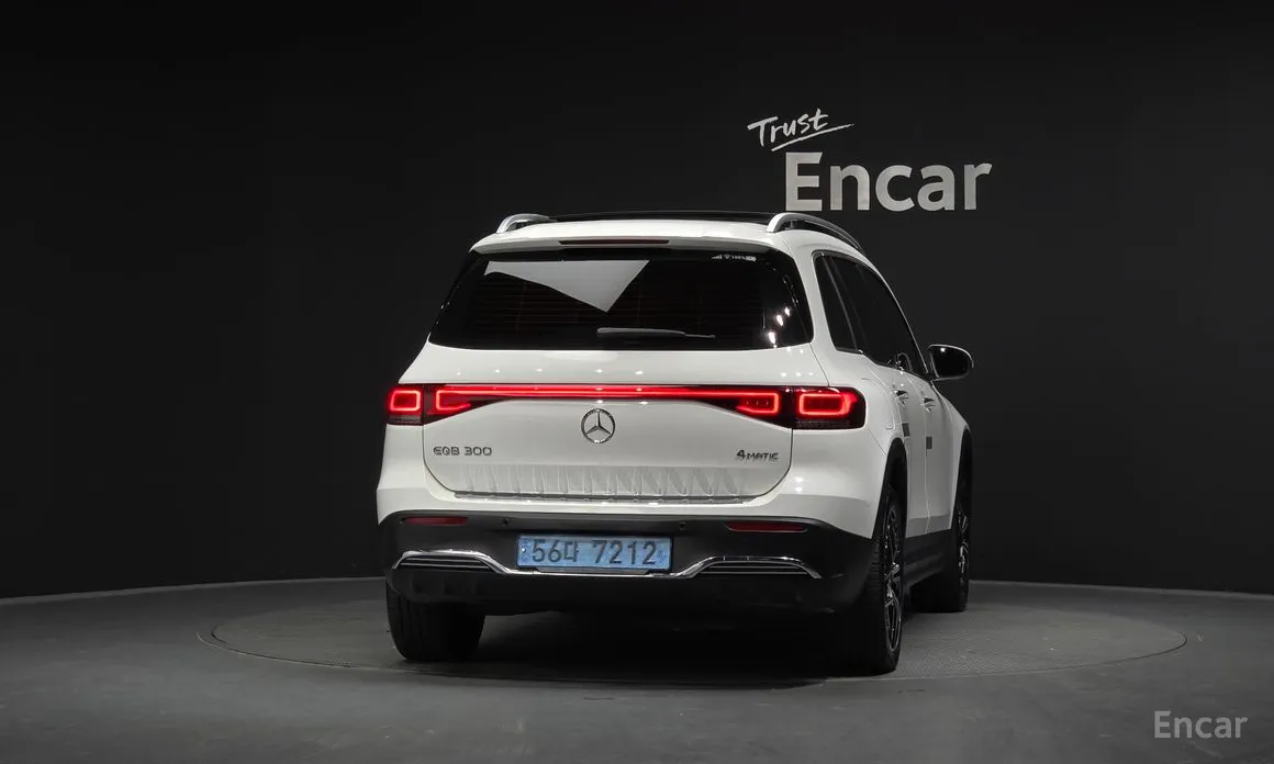 2022 Mercedes-Benz EQB