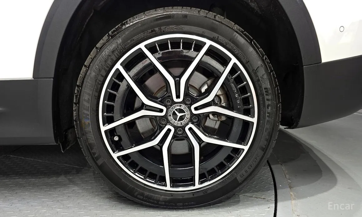 2022 Mercedes-Benz EQB