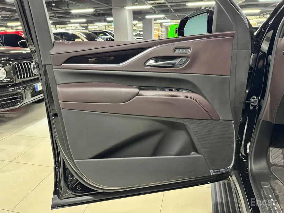 Cadillac Escalade 2021 6.2 ESV