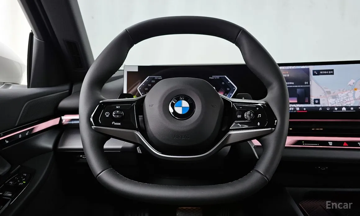 BMW 5 Series 2023 520i