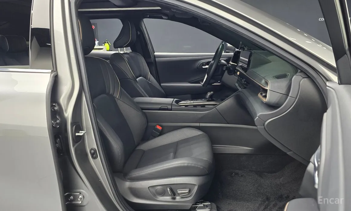 Toyota Crown 2023 2.5 4WD Hybrid