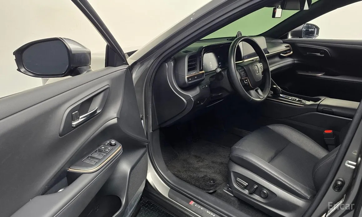 Toyota Crown 2023 2.5 4WD Hybrid