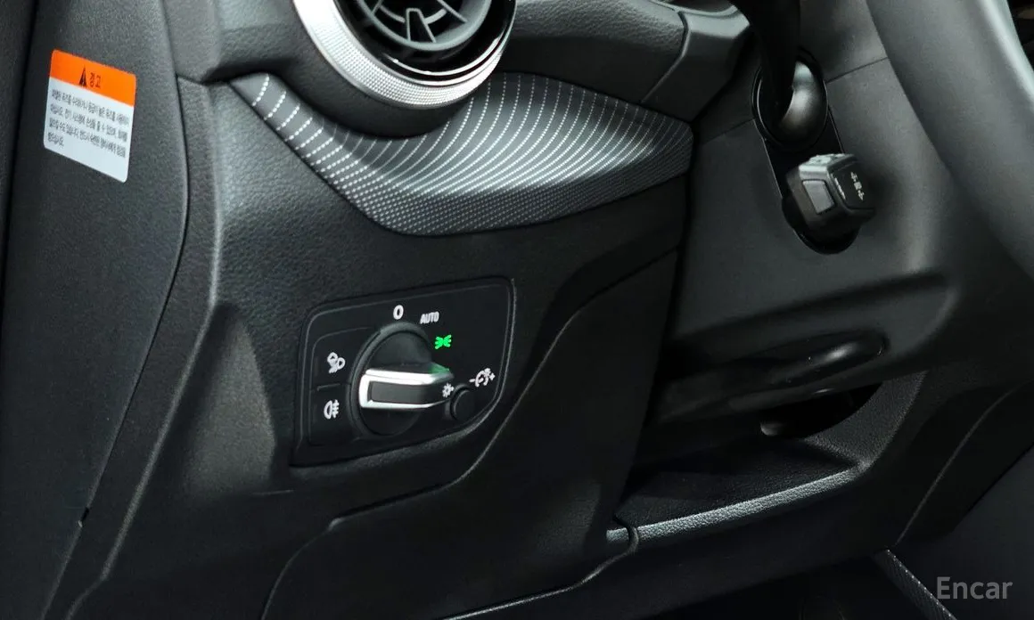 Audi Q2 2017 35 TDI Premium