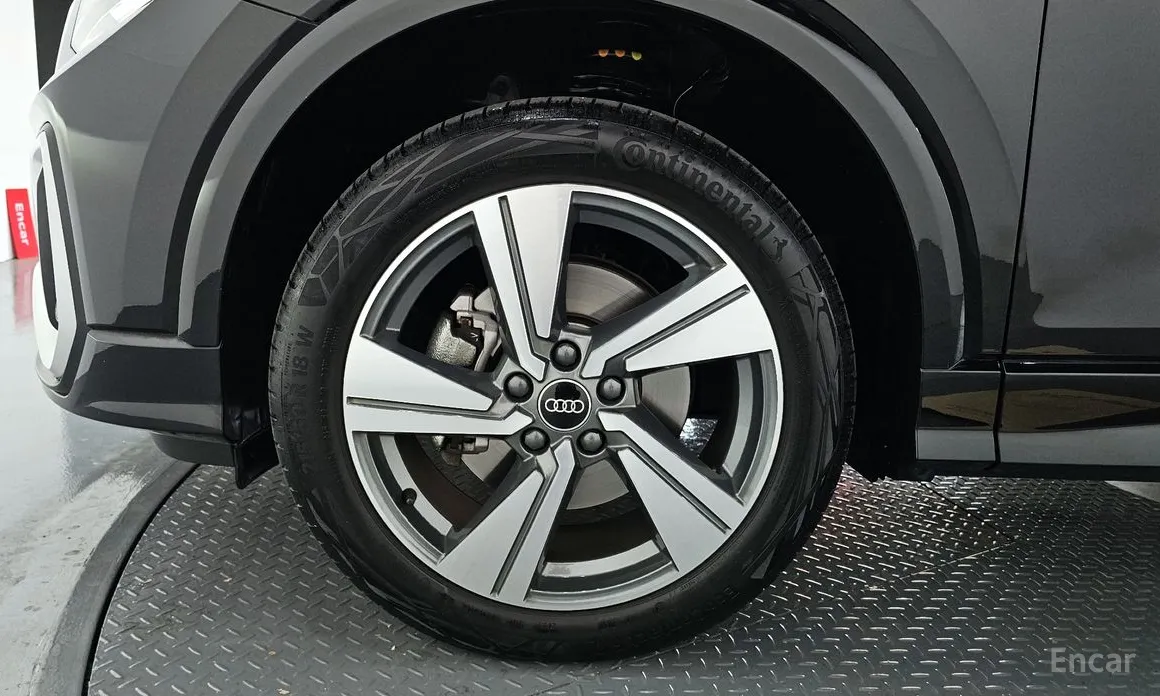 Audi Q2 2017 35 TDI Premium