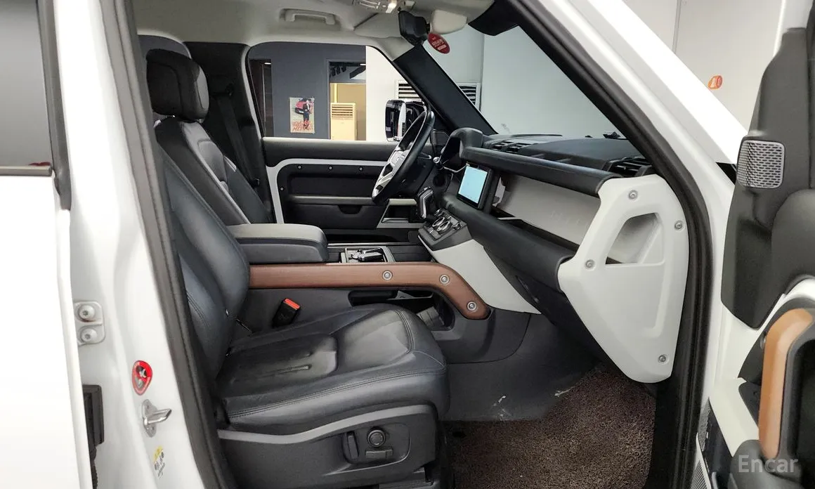 Land Rover Defender 2020 110 D300 HSE