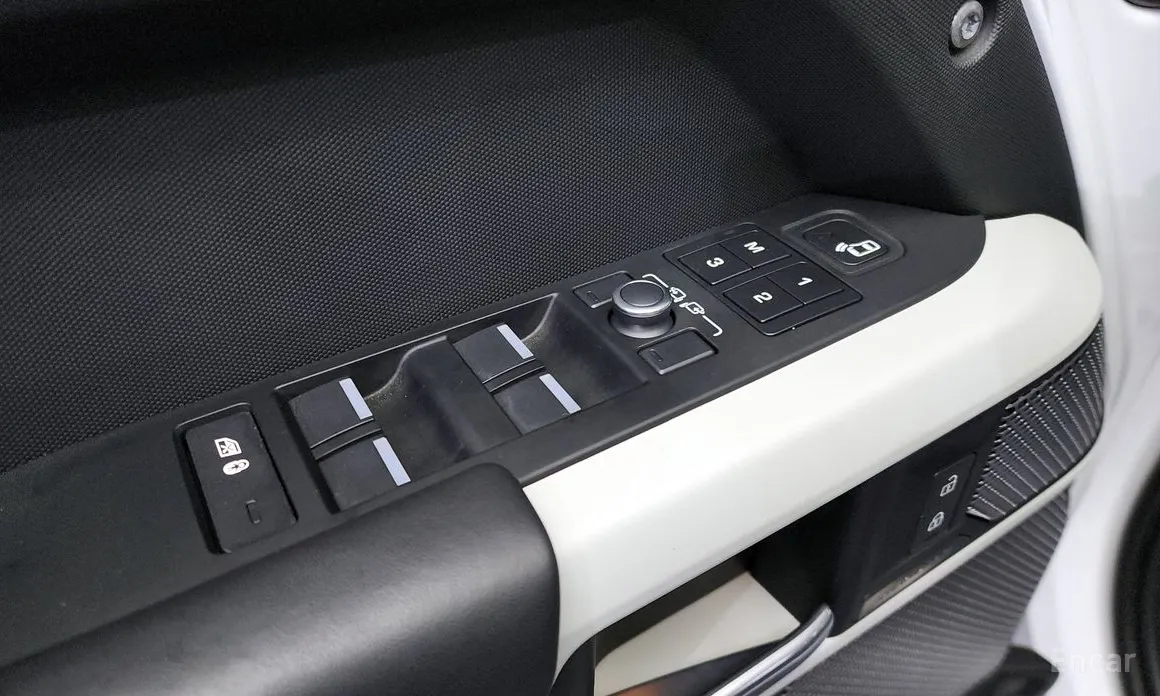 Land Rover Defender 2020 110 D300 HSE