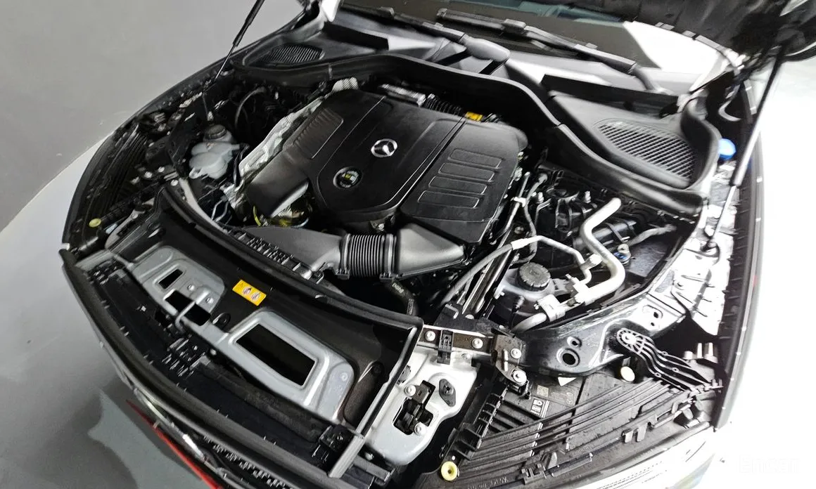 Mercedes-Benz GLC-Class 2023 GLC 300 4MATIC Avantgarde