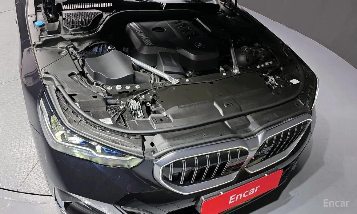 BMW 5 Series 2023 520i M Sport