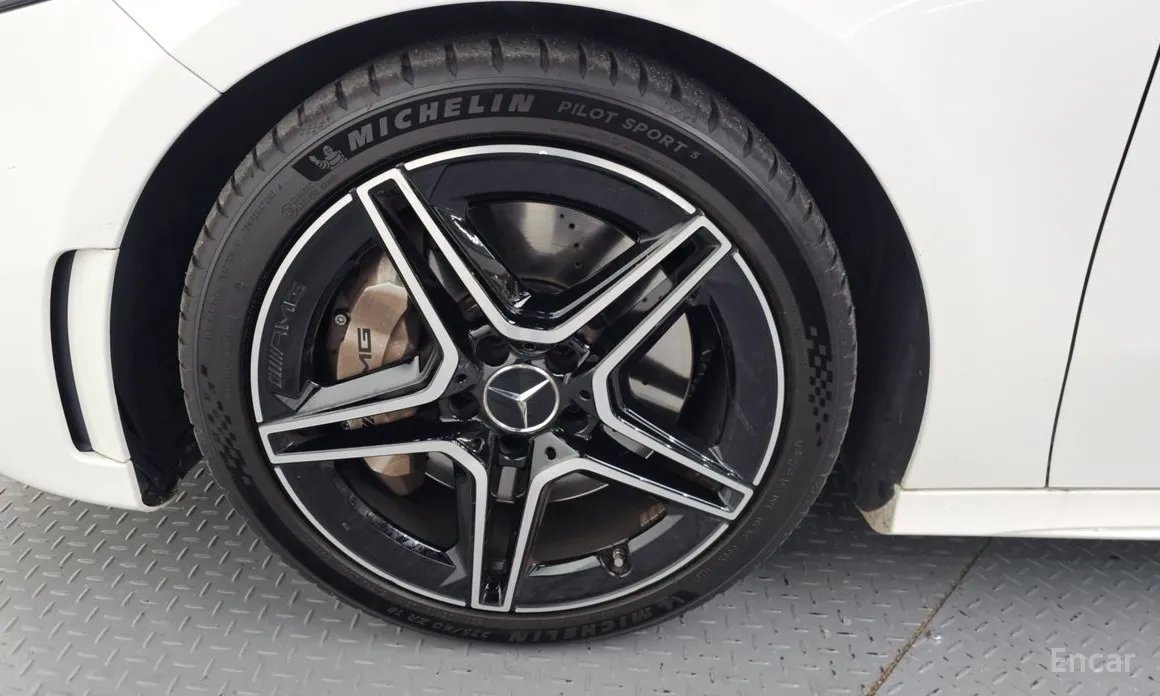 Mercedes-Benz A-Class 2019 AMG A35 4MATIC Sedan