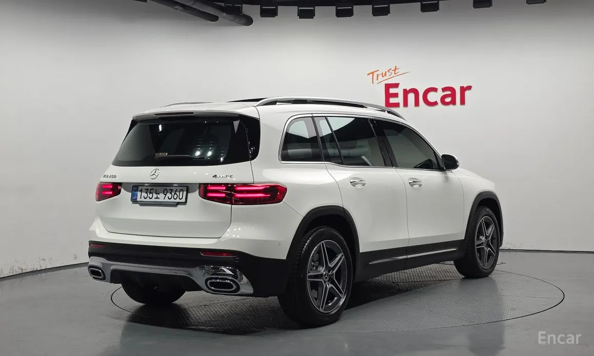 Mercedes-Benz GLB-Class 2020 GLB250 4MATIC