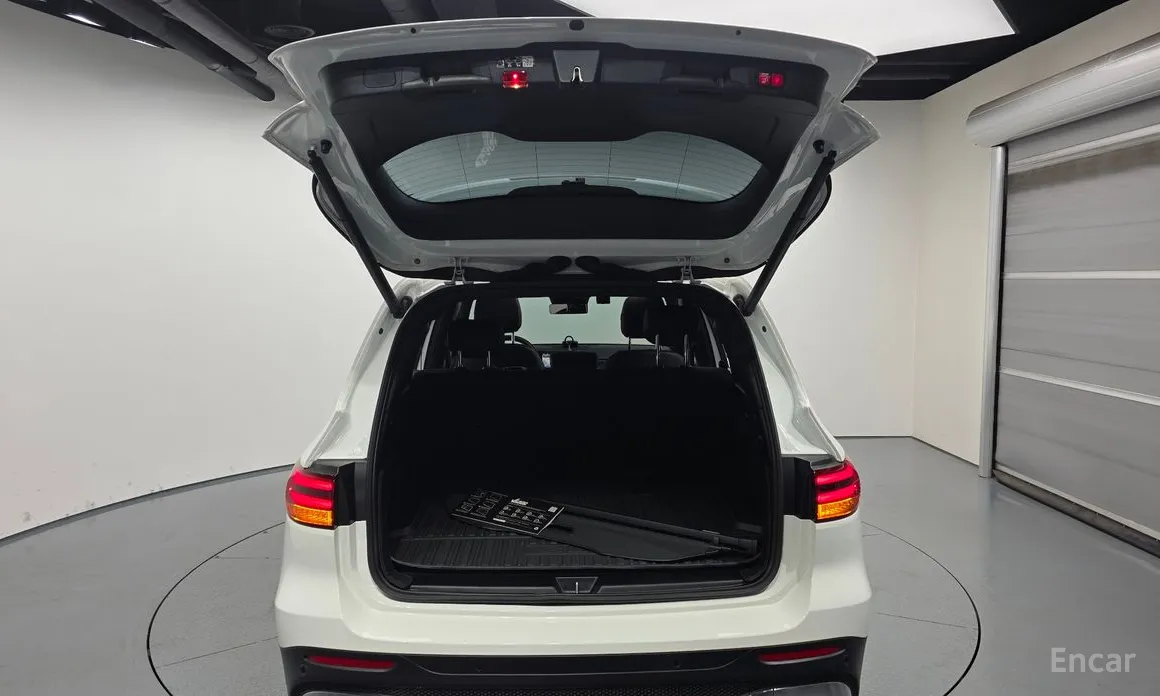 Mercedes-Benz GLB-Class 2020 GLB250 4MATIC