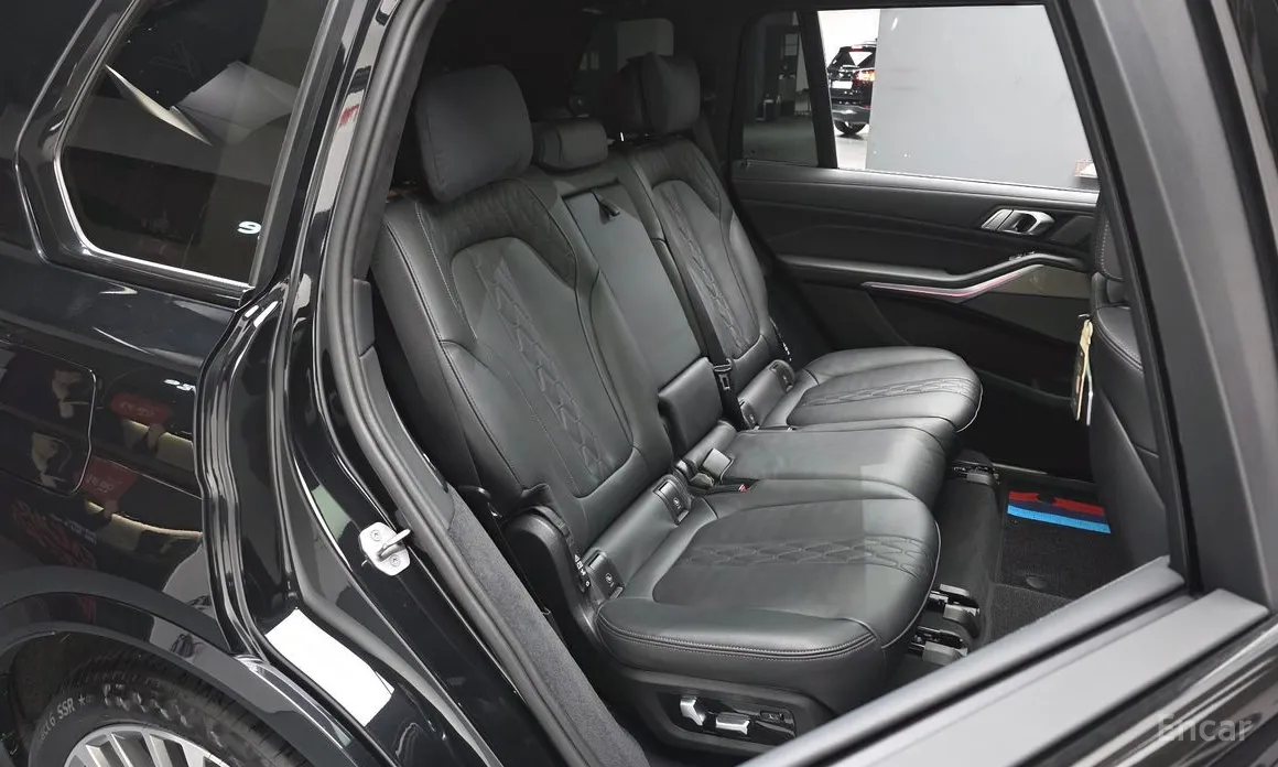 BMW X7 2019 xDrive 40d Design Pure Excellence 7-Seater