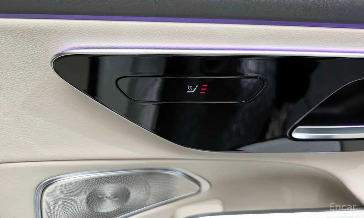 Mercedes-Benz E-Class 2024 E300 4MATIC Exclusive