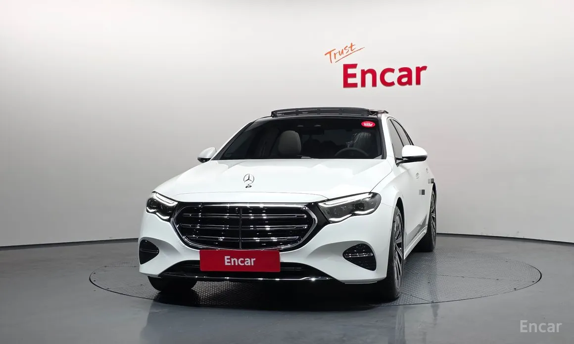 Mercedes-Benz E-Class 2024 E300 4MATIC Exclusive