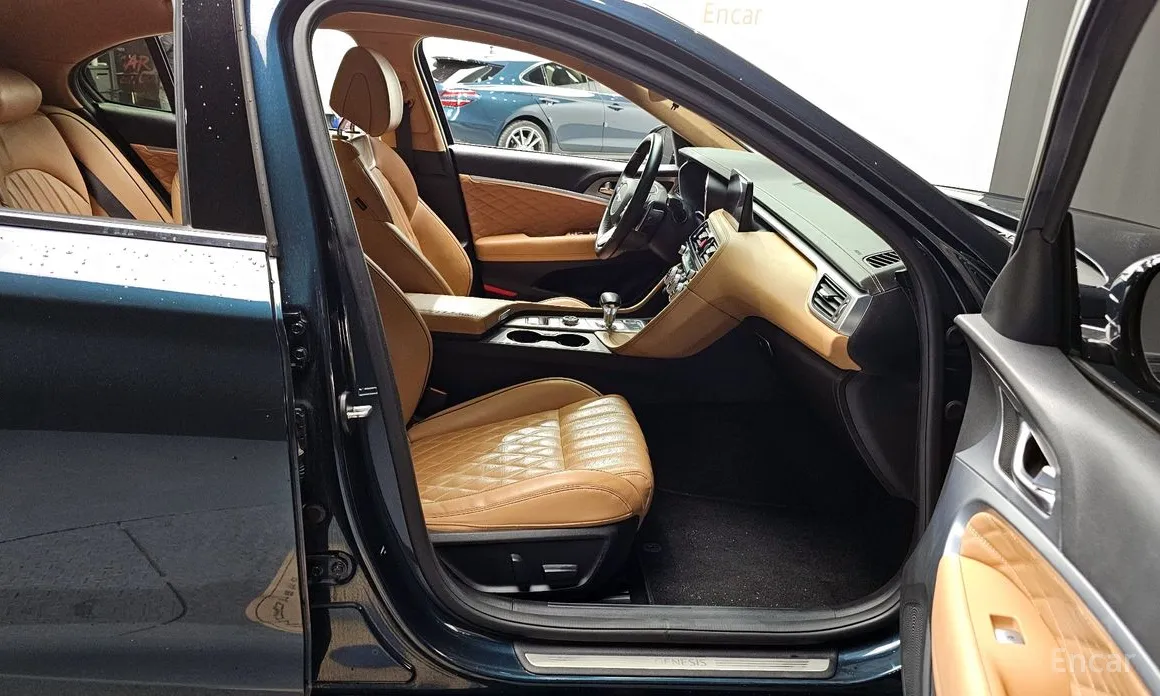 Genesis G70 2022 Gasoline 2.0T 2WD