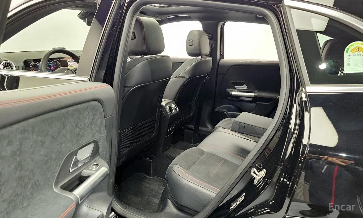 Mercedes-Benz GLA-Class 2020 GLA250 4MATIC