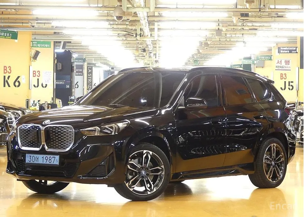 BMW iX1 2023 xDrive 30 M Sport