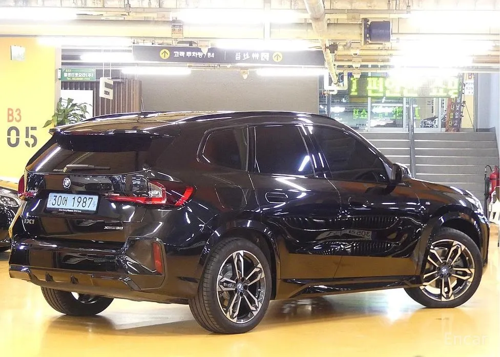 BMW iX1 2023 xDrive 30 M Sport