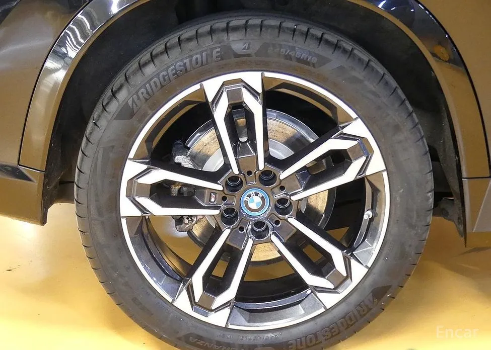 BMW iX1 2023 xDrive 30 M Sport