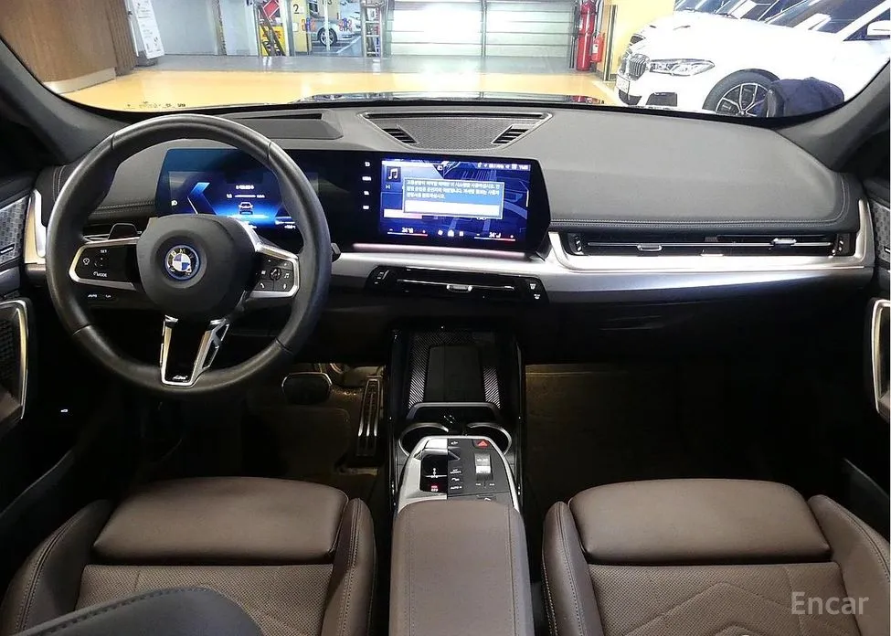 BMW iX1 2023 xDrive 30 M Sport