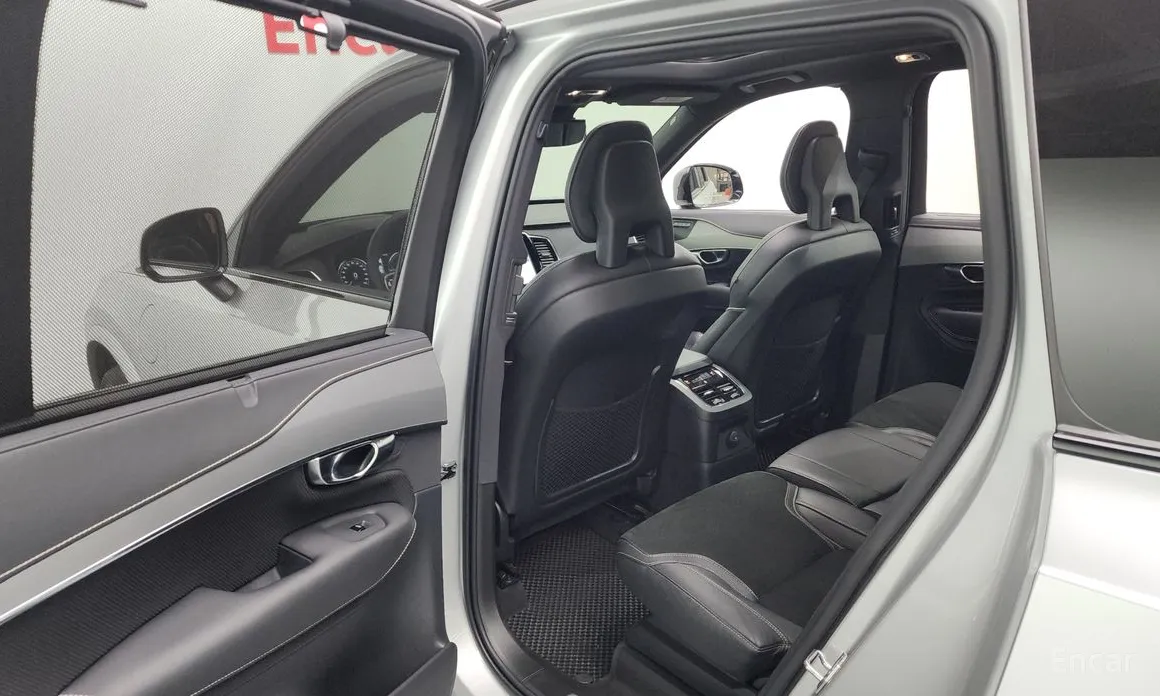 Volvo XC90 2016 T8 R-Design Hybrid