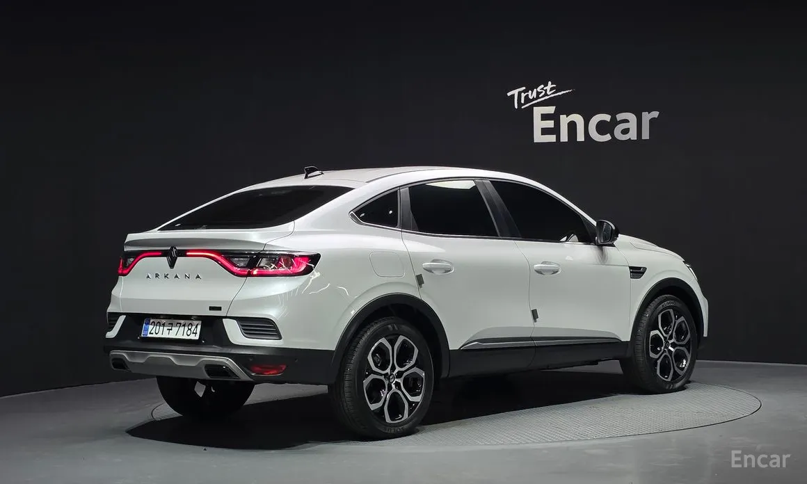 Renault Arkana 2024 1.6 E-TECH Iconic