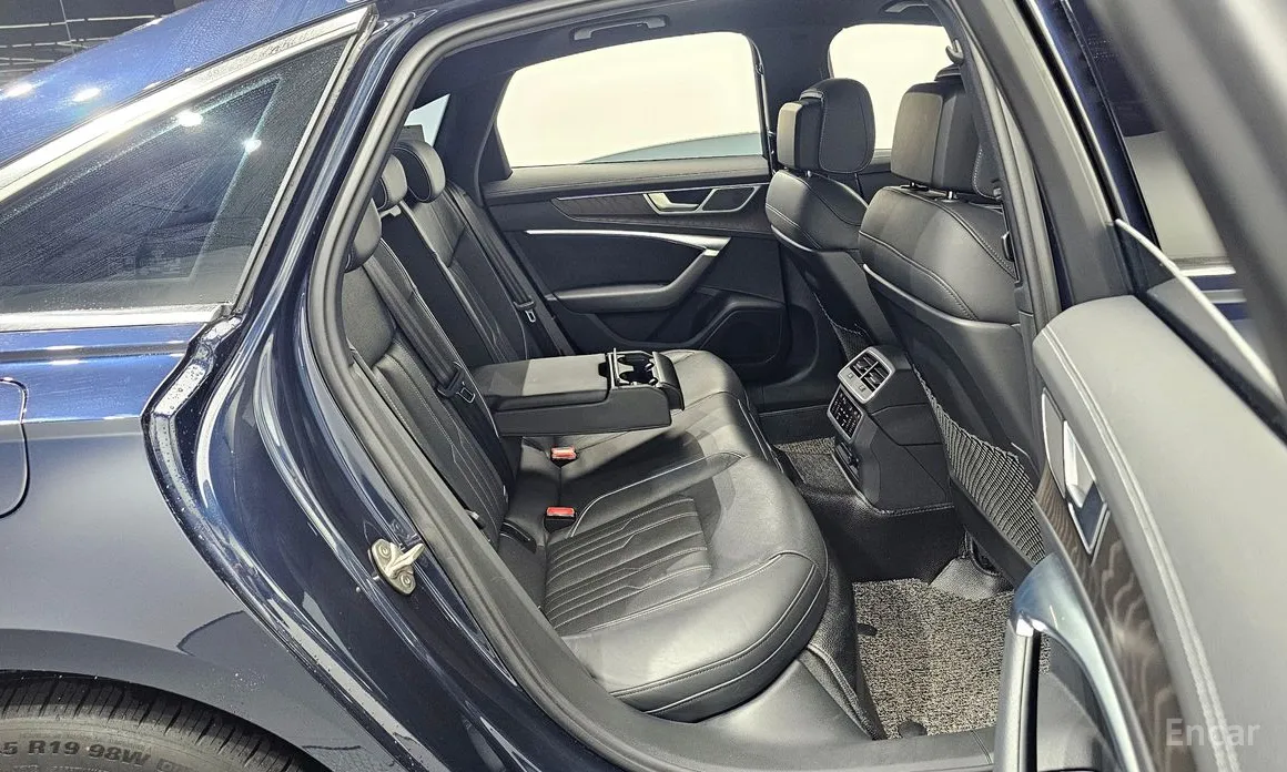 Audi A6 2019 45 TFSI Quattro Premium