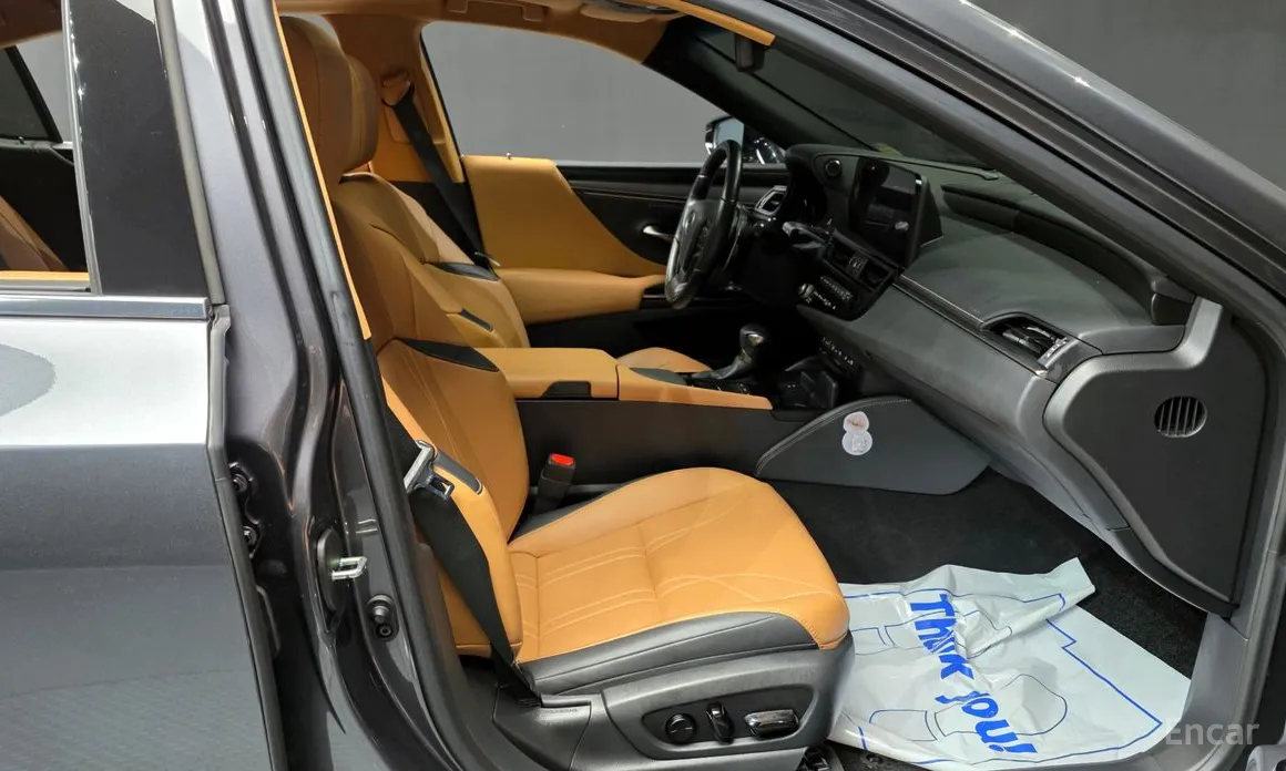 Lexus ES 2018 Luxury Plus